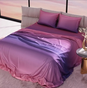 Drap de lit en microfibre ombré 125 GSM léger et doux avec design dégradé moderne pour la vente au détail et l'usage domestique - Product Image 1