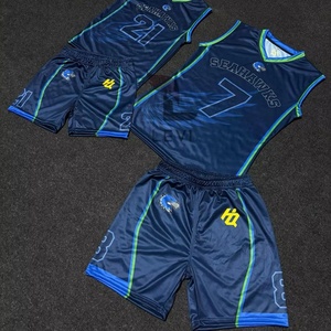 Uniforme de football pour hommes sur mesure de haute qualité, respirant, écologique, en polyester, col en V, logo sur le devant, séchage rapide, antibactérien - Product Image 2