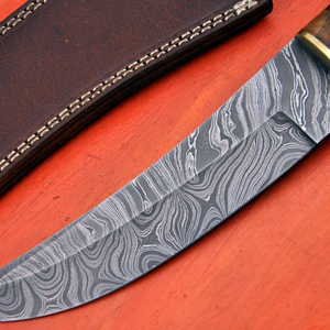 Couteau de chasse à lame fixe en acier Damas avec manche en os, personnalisable OEM DIY, pour activités de plein air, camping, survie, randonnée, pêche et usage général - Product Image 6