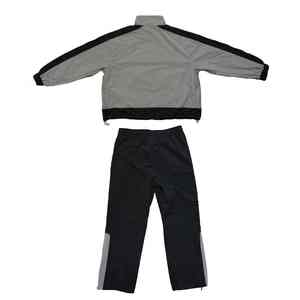 Chándal Unisex Negro y Gris con Bloques de Color, Cierre de Cremallera en Manga Larga, Estilo Deportivo, Ropa de Otoño, Material de Poliéster Transpirable - Product Image 2