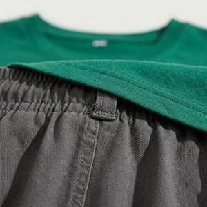 Ensemble décontracté homme 2026 : T-shirt classique à poches et short – Tenue d'été en tissu doux, coupe décontractée, ensemble deux pièces minimaliste personnalisable - Product Image 3