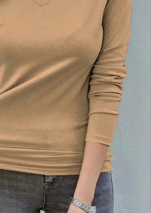 T-shirt femme en tissu premium, manches courtes, coupe slim, crop top pour adolescentes et femmes, haute qualité, basique mais au look élégant. - Product Image 6