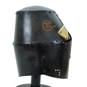 Casco Grande de Caballero Templario Cruzado Medieval, de Hierro Pulido con Acabado Negro y Dorado, Cruz de Latón, Armadura Navideña Usable - Product Image 6