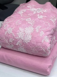Tissu brodé multi-motifs de haute qualité pour la confection de vêtements de boutique et de mode, disponible à prix avantageux - Product Image 1