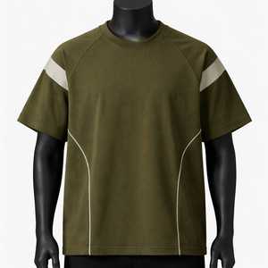 Camiseta de Manga Raglán Verde Oliva para Hombre, Cuello Redondo, Tejido de Punto, Corte Regular, Ribete en Contraste, Estilo Casual - Product Image 1