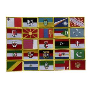 Écussons brodés personnalisés écologiques avec adhésif puissant, thermocollants et support velcro amovible - Product Image 1