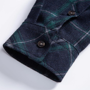 Chemises boutonnées pour hommes, prix raisonnable, tissu tricoté respirant, design avec poche sur le devant, chemises à carreaux pour hommes - Product Image 3