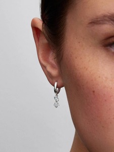 Boucles d'oreilles pendantes œil porte-bonheur et main de Hamsa – Bijoux élégants en argent sterling avec diamants de laboratoire, motif œil porte-bonheur et main de Hamsa - Product Image 2