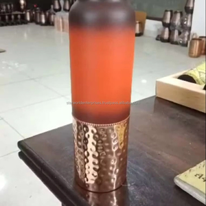 Paille de bouteilles d'eau de style européen écologique en cuivre pur 100%. Ces bouteilles gardent les boissons Sambhal Uttar Pradesh fabriqués à la main - Product Image 1