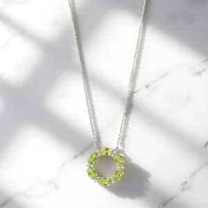 จี้เพอริดอทสีเขียวทำมือ ดีไซน์ทรงกลมสวยงาม เพอริดอทแท้รับรองคุณภาพ ของขวัญเครื่องประดับชั้นดีสำหรับผู้หญิง - Product Image 5