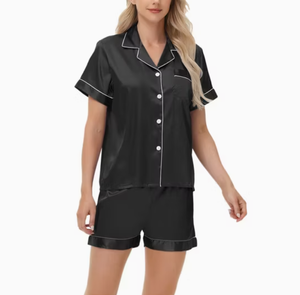Prettylittlething - Camisón Corto Negro de Punto Elástico con Bolsillos de Satén, Transpirable, de Secado Rápido, con Cuello en V, Logotipo Personalizado, para Mujer - Product Image 2