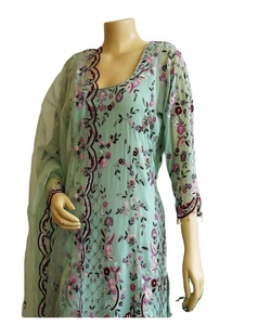 Indien pakistanais ethnique dames fête Punjabi couture disponible en gros pelouse costume Alphanumero ethnique - Product Image 1