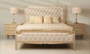 Ensemble de chambre à coucher en bois avec lit à baldaquin et tête de lit rembourrée – Mobilier de chambre pour maison, hôtel, villa, mariage - Product Image 4