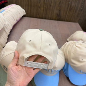 Gorras de Golf y Béisbol Personalizadas de 2 Tonos, 5 Paneles, Estilo Urbano y con Visera Curva para Hombres y Mujeres - Product Image 2