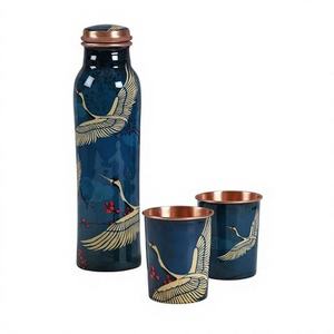 Ensemble de bouteille et de tasse en cuivre, design grue orientale, vaisselle de voyage portable avec couvercles - Product Image 1