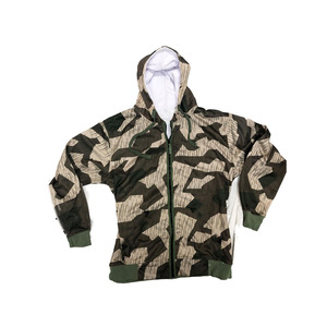 เสื้อฮู้ดลายพรางแบบกำหนดเองสำหรับผู้ชาย ผู้หญิง และทุกเพศ สไตล์สตรีทแวร์ เสื้อพูลโอเวอร์แฟชั่นแนวเมือง รับผลิตแบบ OEM พร้อมโลโก้ ขายส่ง - Product Image 1