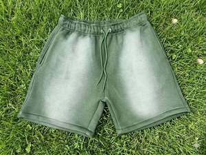 Shorts de sport vintage pour hommes, personnalisés, effet délavé soleil, respirants, délavés à l'acide, bords bruts, imprimés en relief, pour l'été – Nouveauté fournisseur - Product Image 1