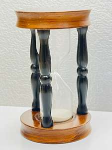 Reloj de arena de madera hecho a mano de 7'' con arena rosa |   Decoración de Mesa para Fiesta de Cumpleaños con Diseño de Cruz de Ángel Rústico - Product Image 4