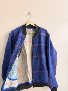 Veste d'hiver faite à la main, veste bomber matelassée Kantha, veste unisexe à fermeture éclair - Product Image 5