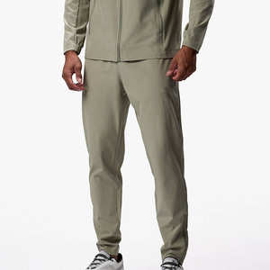 Jogging homme kaki doux, coupe classique, séchage rapide, respirant, avec poches latérales et revers côtelés, logo personnalisé, pour la gym. - Product Image 6