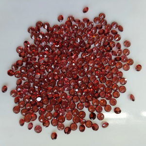 โกเมนสีแดงธรรมชาติ 4 มม. ทรงกลมเจียระไนแบบบริลเลียนท์ คุณภาพดีที่สุด พลอยเม็ดเดี่ยวสำหรับทำเครื่องประดับ - Product Image 2