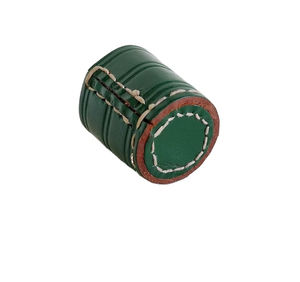 Copa para Dados de Cuero 100% Genuino con Costuras Reforzadas, Material de Resina Duradero de Alta Calidad, Logotipo Personalizado, Promociones para Juegos de Mesa - Product Image 3