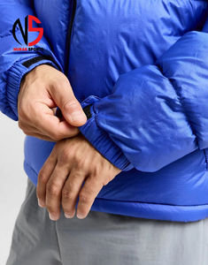 Nouvelle conception de veste matelassée d'hiver personnalisée, veste rembourrée zippée légère et chaude pour hommes et femmes, veste à bulles pour hommes - Product Image 3