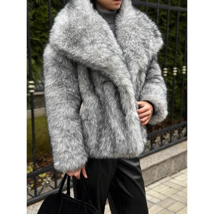 Chaqueta de Invierno Vintage para Mujer Nesta Sports, Talla Grande, Estilo Corto, con Cuello de Piel Sintética de Zorro Extra Grande y Mangas Largas - Product Image 2