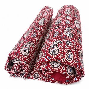 Tissu Popeline Imprimé Paisley Rouge Écologique Respirant Largeur 43/44 Pouces Poids Moyen en Coton Tissé pour Écharpes et Sacs - Product Image 4