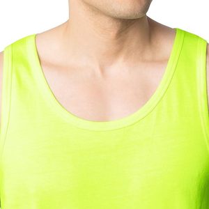 เสื้อกล้ามผู้ชายสีเขียวนีออน คอกลม สีพื้น ผ้าถัก ระบายอากาศได้ดี ผลิตจากโพลีเอสเตอร์ สวมใส่สบาย - Product Image 2