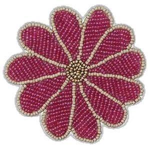 แผ่นรองแก้วลายดอกไม้สีชมพูประดับลูกปัด แผ่นรองแก้วทำมือลายดอกไม้ ของตกแต่งโต๊ะน่ารัก - Product Image 1