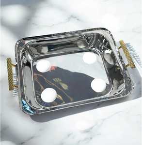 Plat de service rectangulaire en métal poli avec poignées dorées, design glamour, motif uni, compatible lave-vaisselle, vaisselle et assiettes - Product Image 5