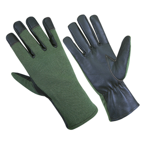Guantes de soldadura para trabajo de herrero y forja, estilo guante largo, con cobertura confiable para las manos durante las chispas. - Product Image 1