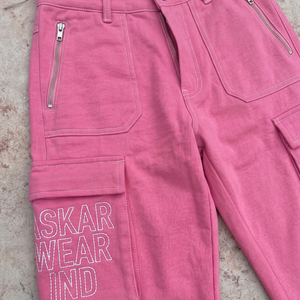 กางเกงคาร์โก้สีชมพูสำหรับผู้ชาย ยี่ห้อ Askar Wear รุ่น Ind เอวสูง ประดับคริสตัลและเพชรเทียม สไตล์สตรีท ผ้าแคนวาสเนื้อปานกลาง - Product Image 4