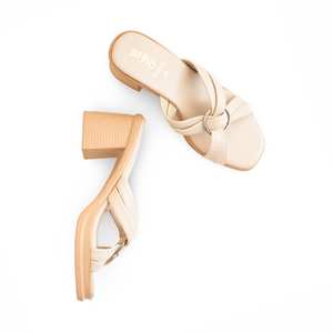 Sandalias formales de tacón beige PU0529 Zapatilla con diseño elegante - Product Image 1