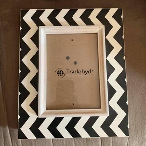 กรอบรูปฝังกระดูกดีไซน์สร้างสรรค์ คุณภาพพรีเมียม งานแฮนด์เมด สวยหรู โดย Tradebyd - Product Image 3