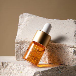 Programme ILUTINE Vita Shot Ampoule 8,8 ml Sérum éclaircissant pour le visage Vitamine C Kit de démarrage - Product Image 3
