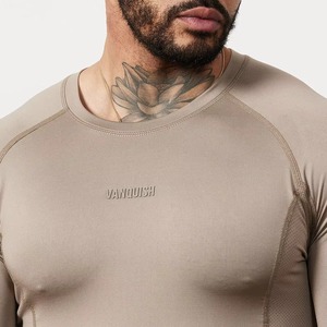 T-shirt de sport à manches courtes pour homme, coupe musclée, logo personnalisé, séchage rapide, hauts de sport, chemises de compression pour l'entraînement, polyester respirant - Product Image 3