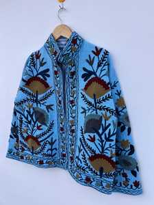 Veste d'hiver unisexe en coton brodé floral, tissée et matelassée, faite à la main, style bohème chic, respirante, TNT Suzani - Product Image 2