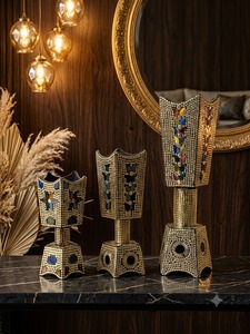 ชุดเตาเผาเครื่องหอมโลหะทำมือ พร้อมลายโมเสกสีทอง - Product Image 1
