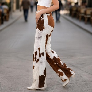 Pantalon en cuir de vachette premium pour femme, taille haute, élégant, mode décontractée, streetwear, pantalon de luxe de créateur, personnalisable OEM en gros - Product Image 2
