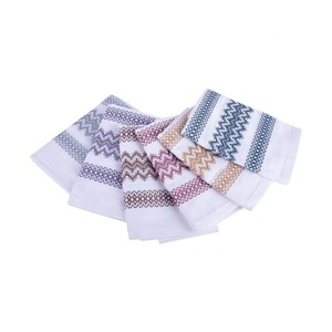 Venta al por mayor de paños de cocina superabsorbentes clásicos de limpieza con logotipo personalizado bordado de flores con parche sencillo de color pastel - Product Image 4