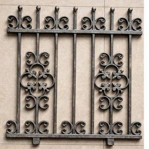 Balustrade en fer de style européen, durable, décorative pour extérieur, avec motif floral en spirale, accent pour escalier, design intemporel. - Product Image 1