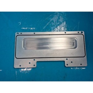 Placa Adaptadora de Distribución de Gas AMAT 0021-15693-001, Usada como Parte del Equipo Semiconductor Legacy - Product Image 2