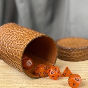 Gobelets à dés en cuir véritable noir de haute qualité, sur mesure, avec logo de marque personnalisé - Product Image 2