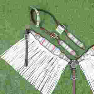 Conjunto de cabezada y pechera Western: Cuero con estampado Serape, flecos blancos, concho brillante - Product Image 2