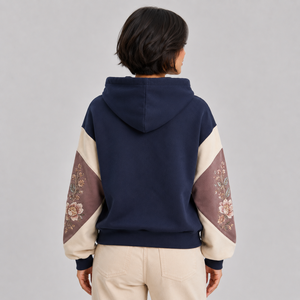 Sweat à capuche brodé pour femme, logo personnalisé, en molleton de coton doux, chaud et respirant, style décontracté streetwear. - Product Image 6