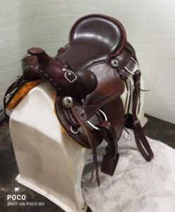 Selle de course de chevaux de style américain en cuir véritable légère, fabriquée à la main, disponible en gros avec personnalisation - Product Image 3