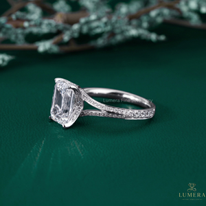 แหวนหมั้นเพชรทรงเหลี่ยมมรกตสั่งทำพิเศษ แหวนแต่งงานทอง 14K/18K หรือแพลตตินั่ม ดีไซน์วงแหวนแบบแยกส่วนประดับเพชร - Product Image 2