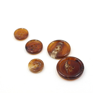 Boutons en corne véritable naturelle prêts à être expédiés pour manteaux, costumes, pulls, bottes de neige et cardigans pour hommes - Product Image 5